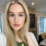 Amanda - EYEBAR HOUSTON